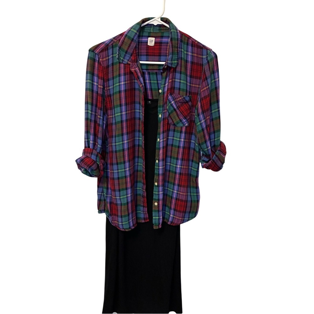 Vintage GAP Soft Cotton Plaid Button-Down Shirt in Red and Green Med.